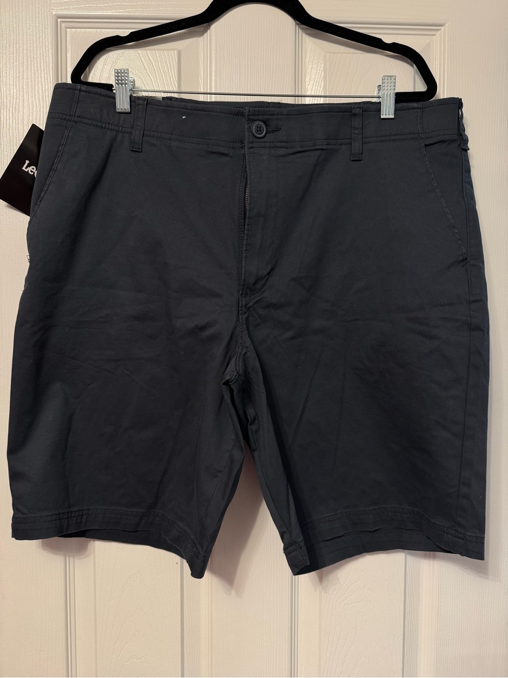 Lee Men’s Navy Chino Shorts size 40